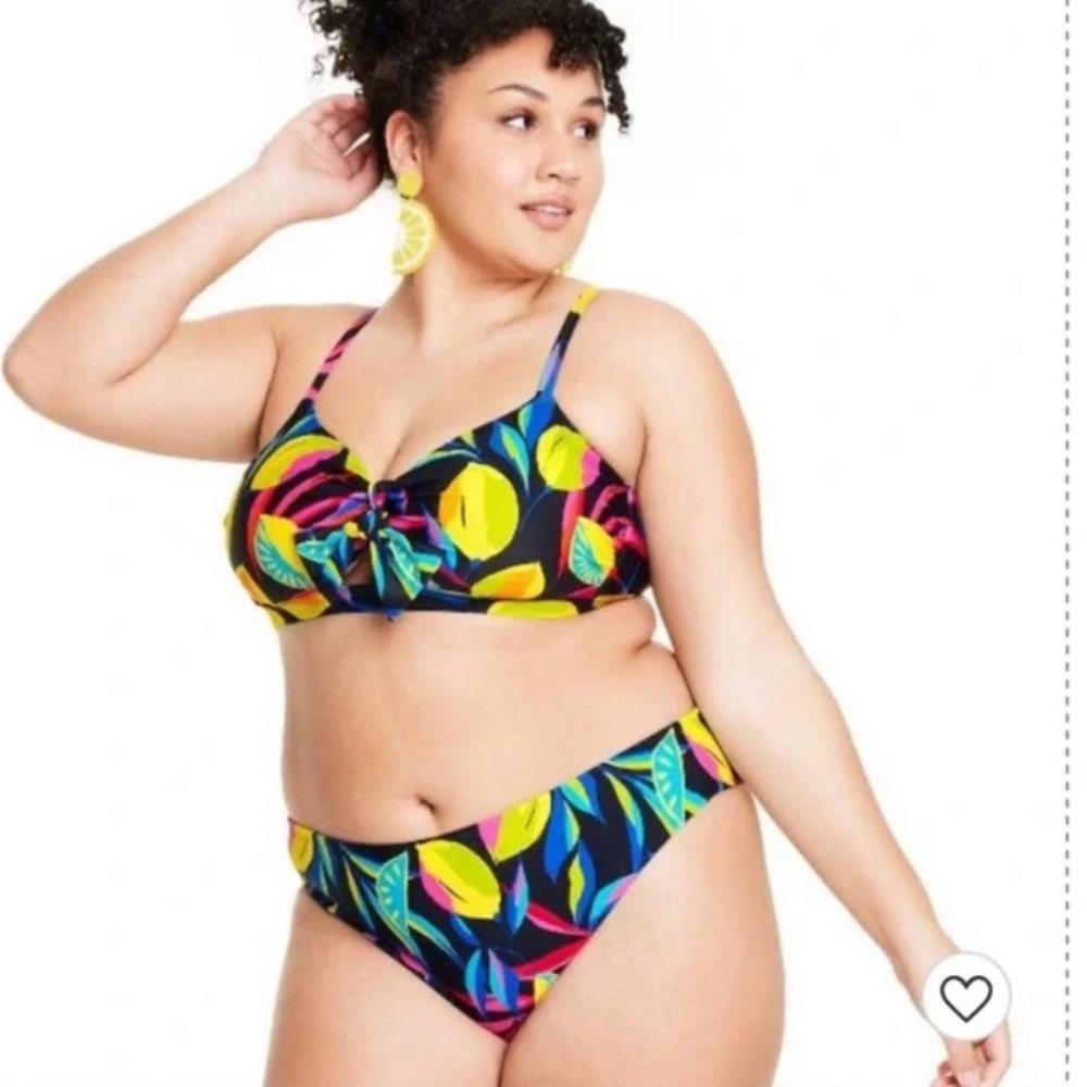 NWT✨ Tabitha Brown Lemon Print Bikini Bottom 🍋